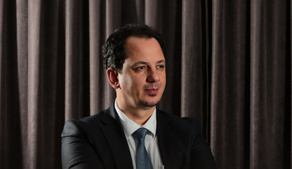 Deklarohet deputeti që e ndërroi mbiemrin: E hoqa prefiksin turk, në marrëveshje me familjen
