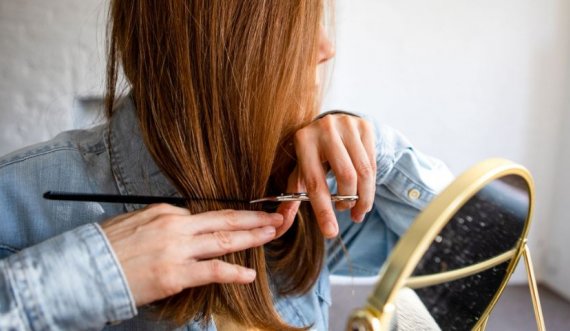 Gabimi i madh që bëjmë me flokët dhe na detyron t’i presim