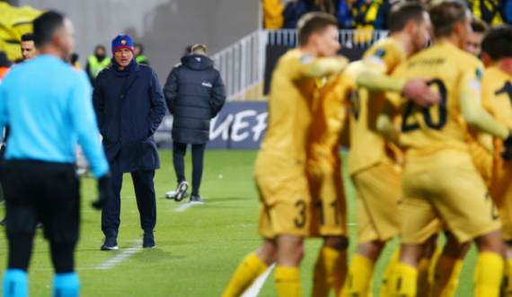 Reagon Bodo/Glimt: Trajneri i portierëve të Romës e sulmoi trajnerin tonë