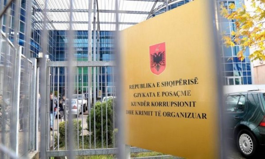 Aksion i përbashkët me autoritetet në Kosovë, SPAK: Arrestohen 31 policë dhe punonjës në Morinë