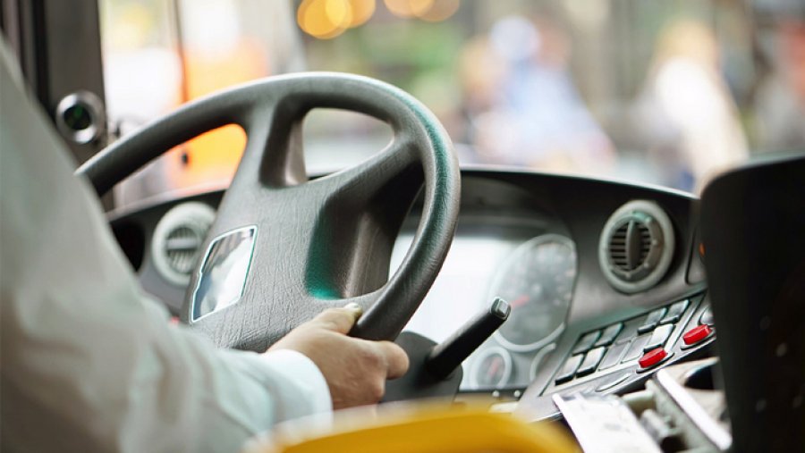 Shoferi shqiptar i autobusit kapet në Gjermani pa vizë