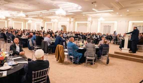 Pas deklaratës për “martesën me gruan e dytë”, Shefqet Krasniqi tubon deputetë
