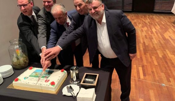 Tre kryetarët e fundit të Suharekës shkojnë bashkë për udhëtim