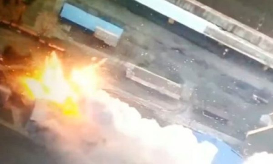 Ukrainasit: E shkatërruam depon ruse me municone