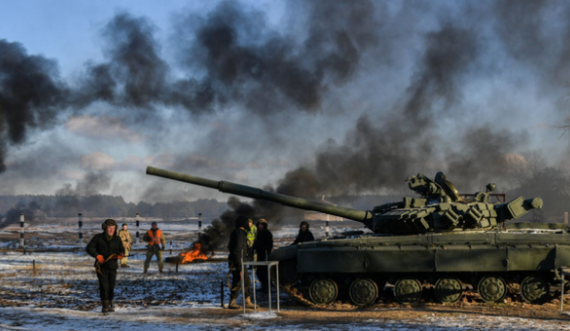 Eksperti amerikan i mbrojtjes: Tre javët e ardhshme do të përcaktojnë rezultatin e luftës në Ukrainë