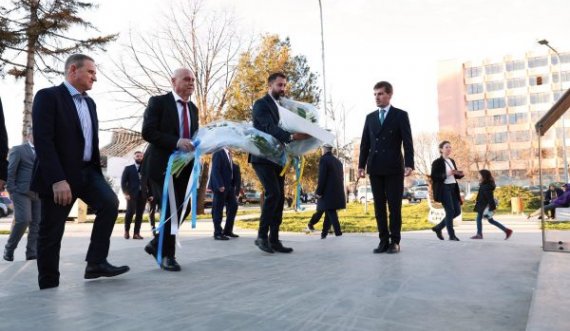 Ministri izraelit Issawi Frej fillon vizitën zyrtare në Kosovë