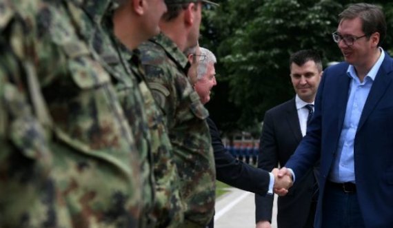 Serbia po blen avionë luftarakë nga Franca