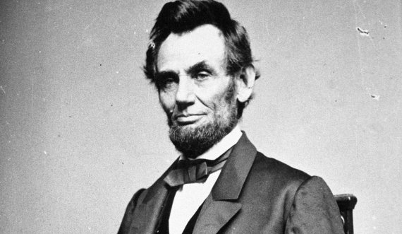Përvjetori i vrasjes së presidentit amerikan Lincoln