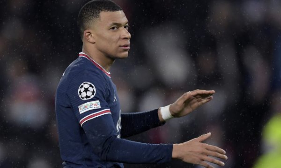 Mbappe mungon në prezantimin e fanellave të reja, “zyrtarizohet” largimi i tij nga PSG-ja