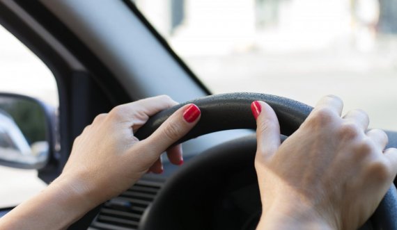 Kosovarja kapet duke vozitur me patentë shofer austriak që dyshohet se është i falsifikuar