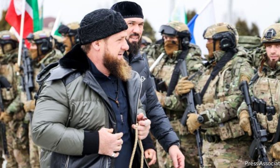Ushtria e Kadyrovit publikon pamje të “luftës së tyre” në TikTok, mediat në Ukrainë tallen me ta