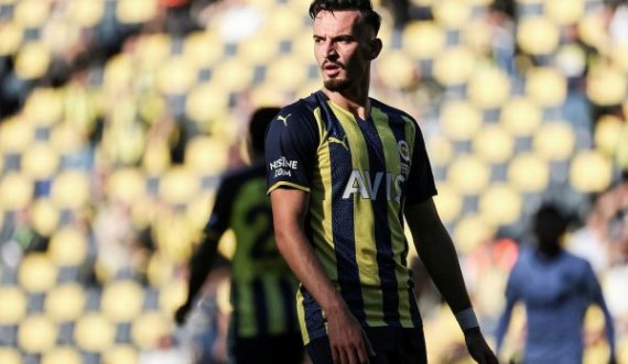 Fenerbahçe e pakënaqur me Berishën, e kërkon yllin botëror në vend të tij