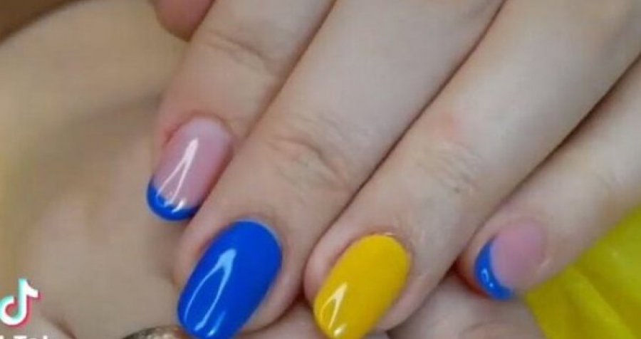 Gruaja arrestohet për manikyrin e thonjve me flamurin ukrainas në Rusi
