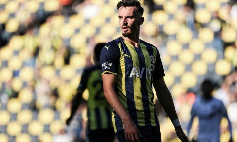 Fenerbahçe e pakënaqur me Berishën, e kërkon yllin botëror në vend të tij