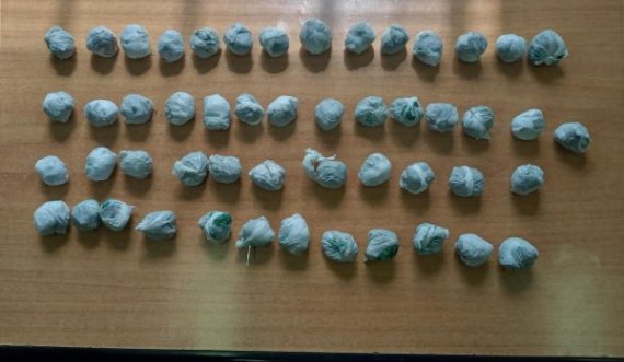 Parandalohet futja e 51 qeseve me substancë narkotike në Qendrën Korrektuese në Dubravë