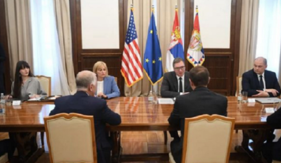 Rruga e senatorëve, nga Serbia ku e takuan Vuçiqin, paralajmërojnë se do të vijnë në Kosovë