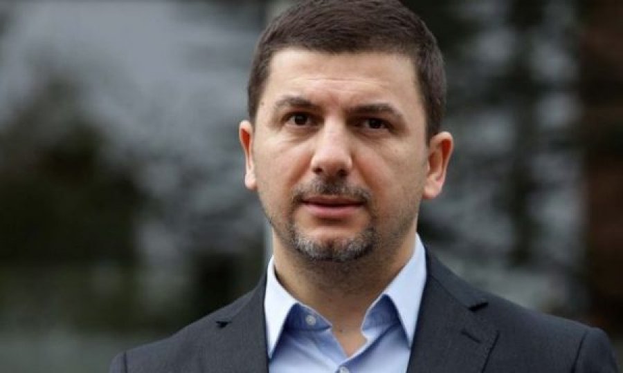 Dështimi i votimit të Komisionit Hetimor, Memli Krasniqi thërret konferencë të jashtëzakonshme