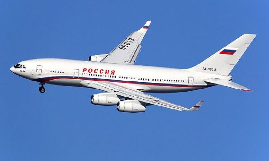 Fluturimi 15 mijë kilometërsh i aeroplanit rus për t’i çuar në shtëpi diplomatët e dëbuar