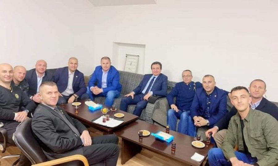 “Nuk krijoi ‘prokuror të famshëm’ dhe shtoi numrin e mbrojtjes së afërt për vete”, zyrtari i Nismas kujton deklaratat e Kurtit