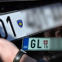 Molliqaj thotë se vendimi i qeverisë për reciprocitet në letërnjoftime dhe targa është “kot”