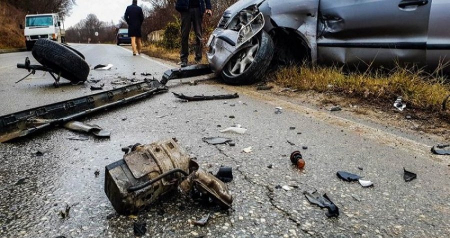 Një grua pëson lëndime të rënda trupore goditet nga një veturë në Krushë