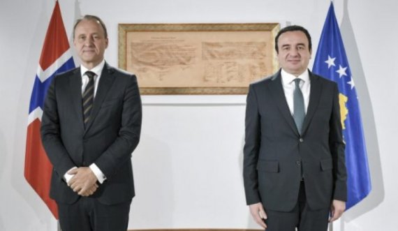 Kurti me ambasadorin norvegjez flasin për energjinë, sigurinë dhe mbrojtjen