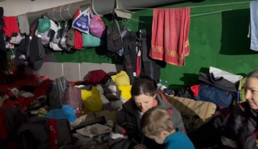 Si po mbijetojnë ukrainasit e bllokuar në bunkerë – dalin pamjet