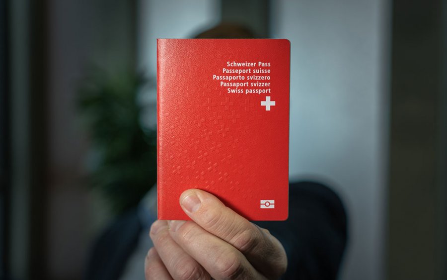 Pyetjet me të cilat emigrantes iu refuzua marrja e shtetësisë zvicerane
