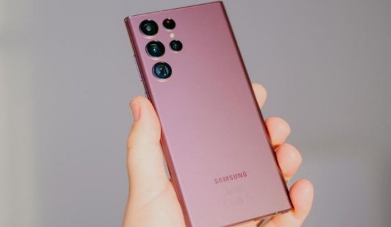 Samsung bën një surprizë për miliona telefona inteligjentë Galaxy