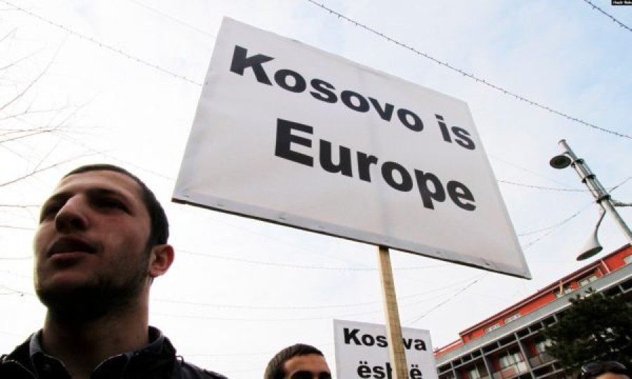 A do ta heq Holanda bllokadën ndaj Kosovës për vizat –  Flasin nga ambasada në Prishtinë 