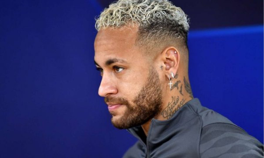 Këngëtarja e njohur: Kam fjetur me Neymarin