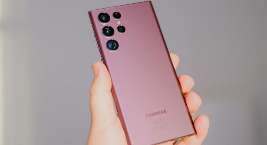 Samsung bën një surprizë për miliona telefona inteligjentë Galaxy