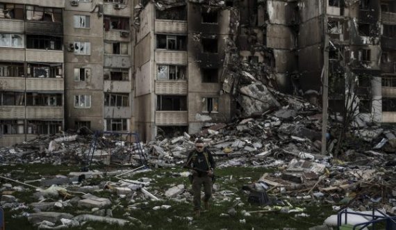 Rusët pretendojnë se kanë shkatërruar depon që strehonte armë amerikane dhe evropiane në Ukrainë