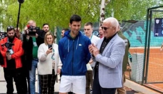 Kasparov i përgjigjet Djokovicit: Ata që s’e dënojnë luftën, janë përkrahës të saj në heshtje
