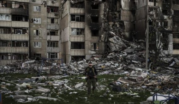 Granatime të rënda ruse, Ukraina thotë se u vranë disa civilë në Kharkiv