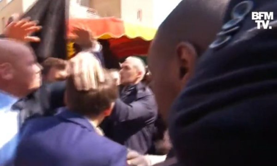 Macron del në pazar pasi u rizgjodh president i Francës, e gjuajnë me domate
