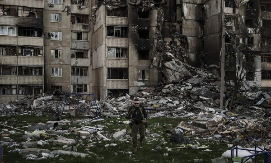 Rusët pretendojnë se kanë shkatërruar depon që strehonte armë amerikane dhe evropiane në Ukrainë
