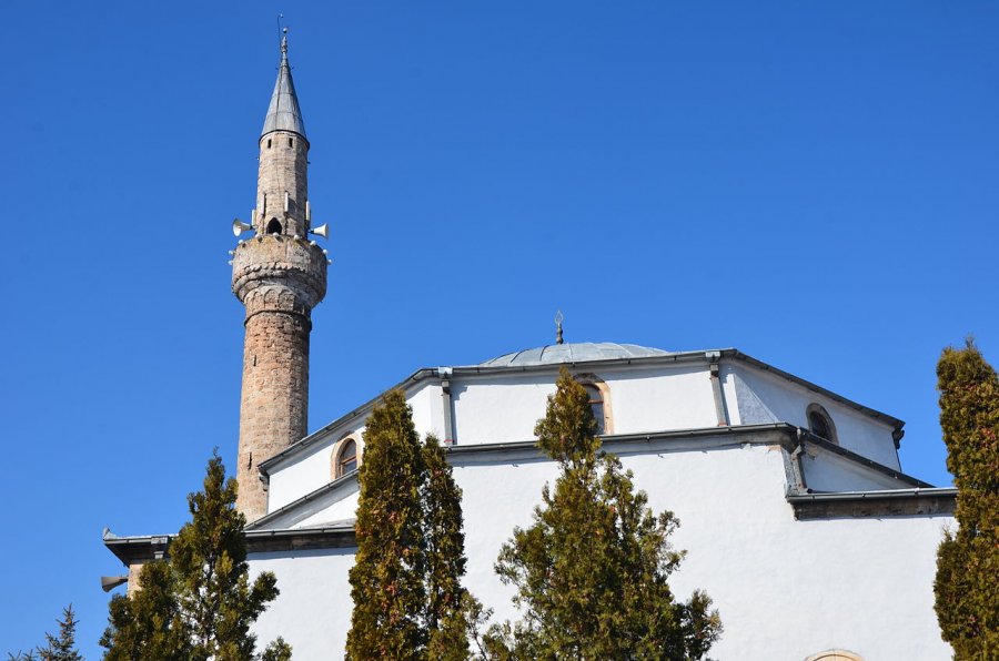 Vidhen në Ramazan dy kasaforta me para në xhaminë në Kaçanik