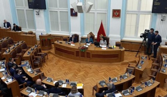 Danijela Gjuroviq zgjedhet kryetare e Kuvendit në Mal të Zi