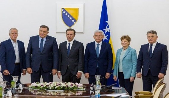 Detaje nga takimi me amerikanët në Sarajevë, Treshja presidenciale zihen mes vete gjatë takimit