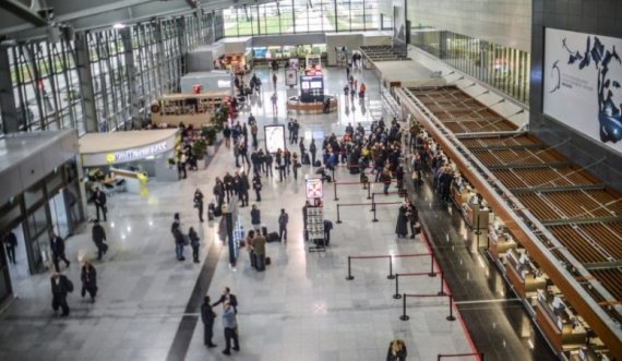 Ndalohet një person në aeroportin “Adem Jashari”, kishte me vete 47 fishekë