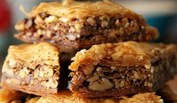 Receta e Pepës- Bakllava e shpejtë