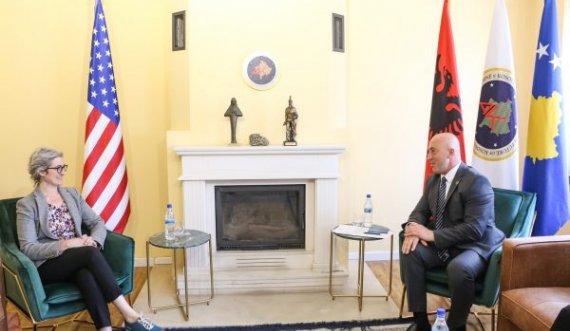 Gazsjellësi amerikan, Haradinaj takon drejtoreshën e misionit të MCC