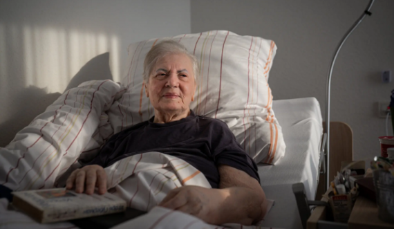 Të mbijetuarit e Holokasutit nga Ukraina tash kërkojnë shpëtim në Gjermani