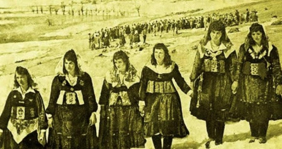 Pse gratë shqiptare dikur ecnin pas burrave?!