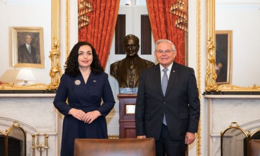 Senatori Menendez pas takimit me presidenten: Partneriteti SHBA-Kosovë është i fortë si kurrë më parë
