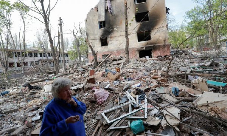 Pa ujë e me kufoma nën rrënoja, ukrainasit në Mariupol në rrezik nga epidemitë vdekjeprurëse