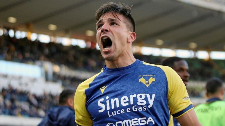 Drejtuesit e Dortmundit do të udhëtojnë drejt Italisë për ta transferuar Giovanni Simeonen