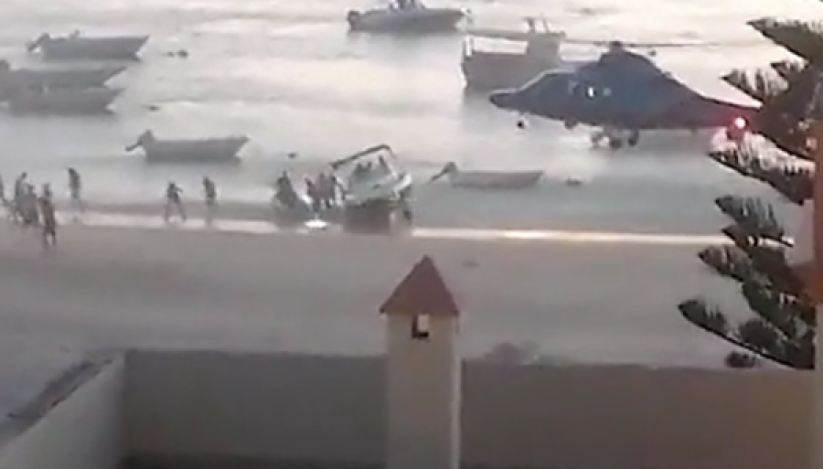 Kaos në plazh: Pushuesit vjedhin drogën e trafikantëve, policia i largon me helikopter
