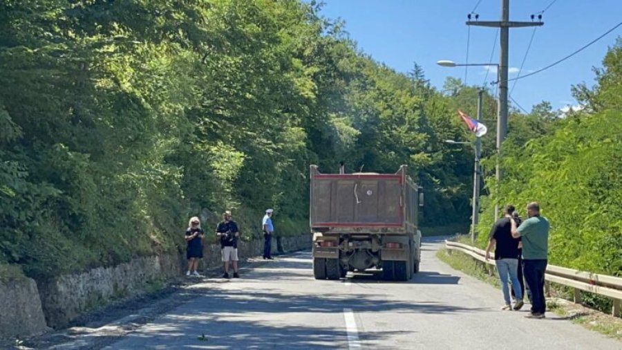 Shtyrja e vendimeve për reciprocitet – gjithçka çfarë ndodhi gjatë dy ditëve të tensionuara në Kosovë